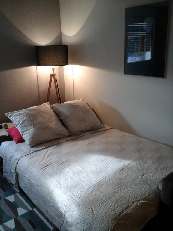 Ferienwohnung Beau Studio Noisy-Le-Grand Zimmer foto
